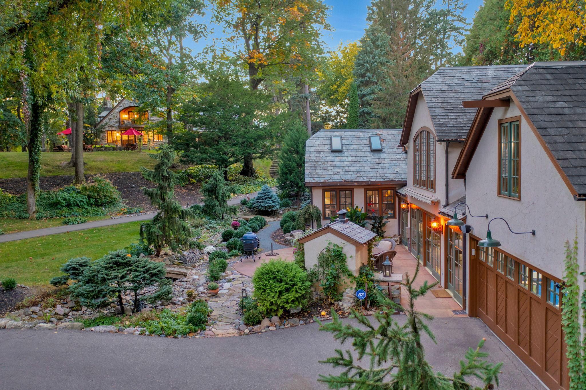 5117 Schaefer Road