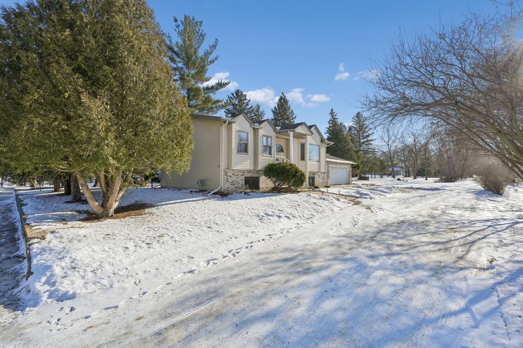 Photo of 401 2nd Street NE, Dodge Center, MN 55927 (MLS # 7002155)