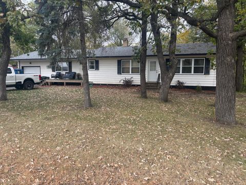 Photo of 1825 Frontage Road N, Waite Park, MN 56387 (MLS # 6803225)