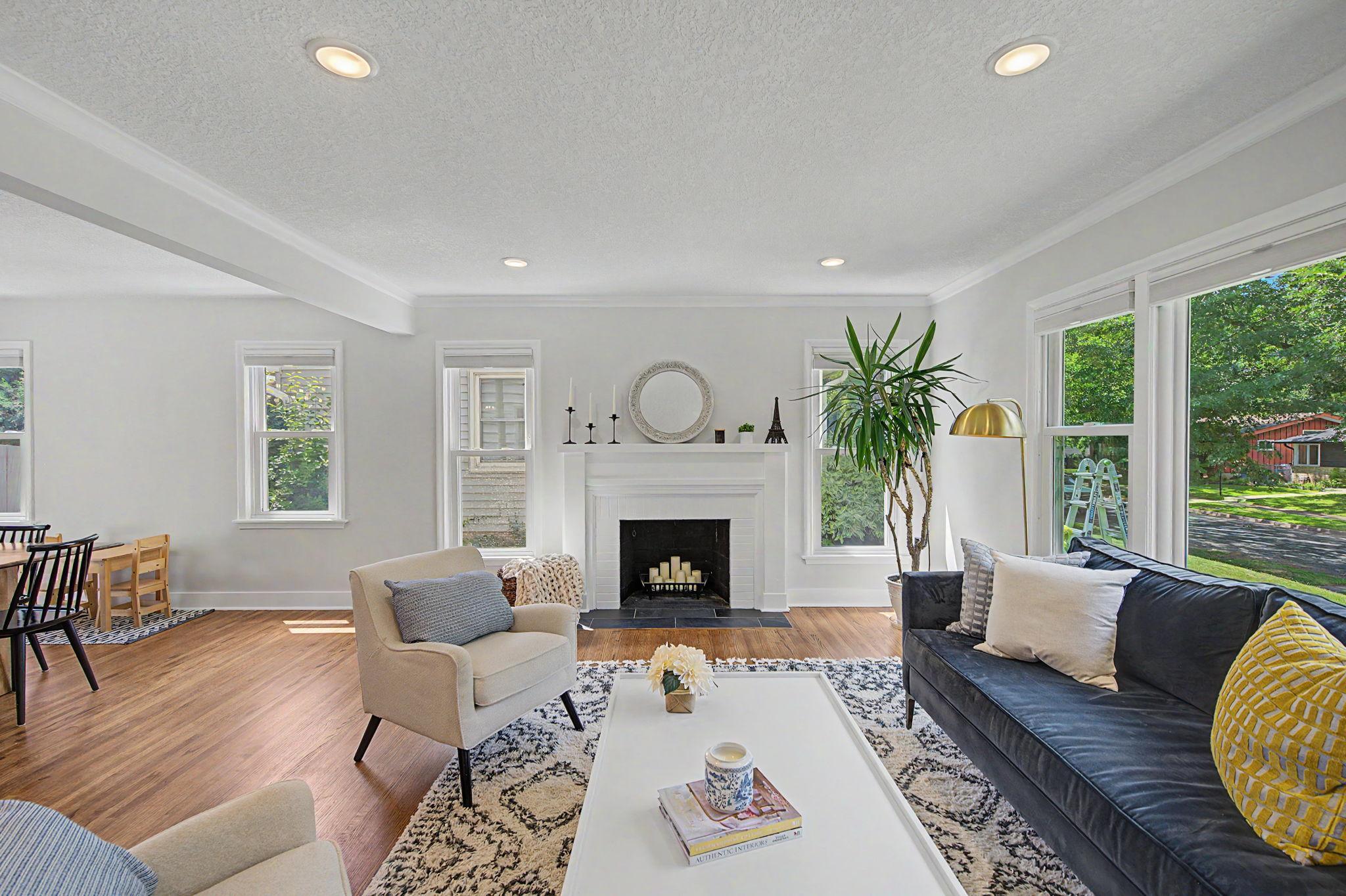 5925 Dupont Avenue S