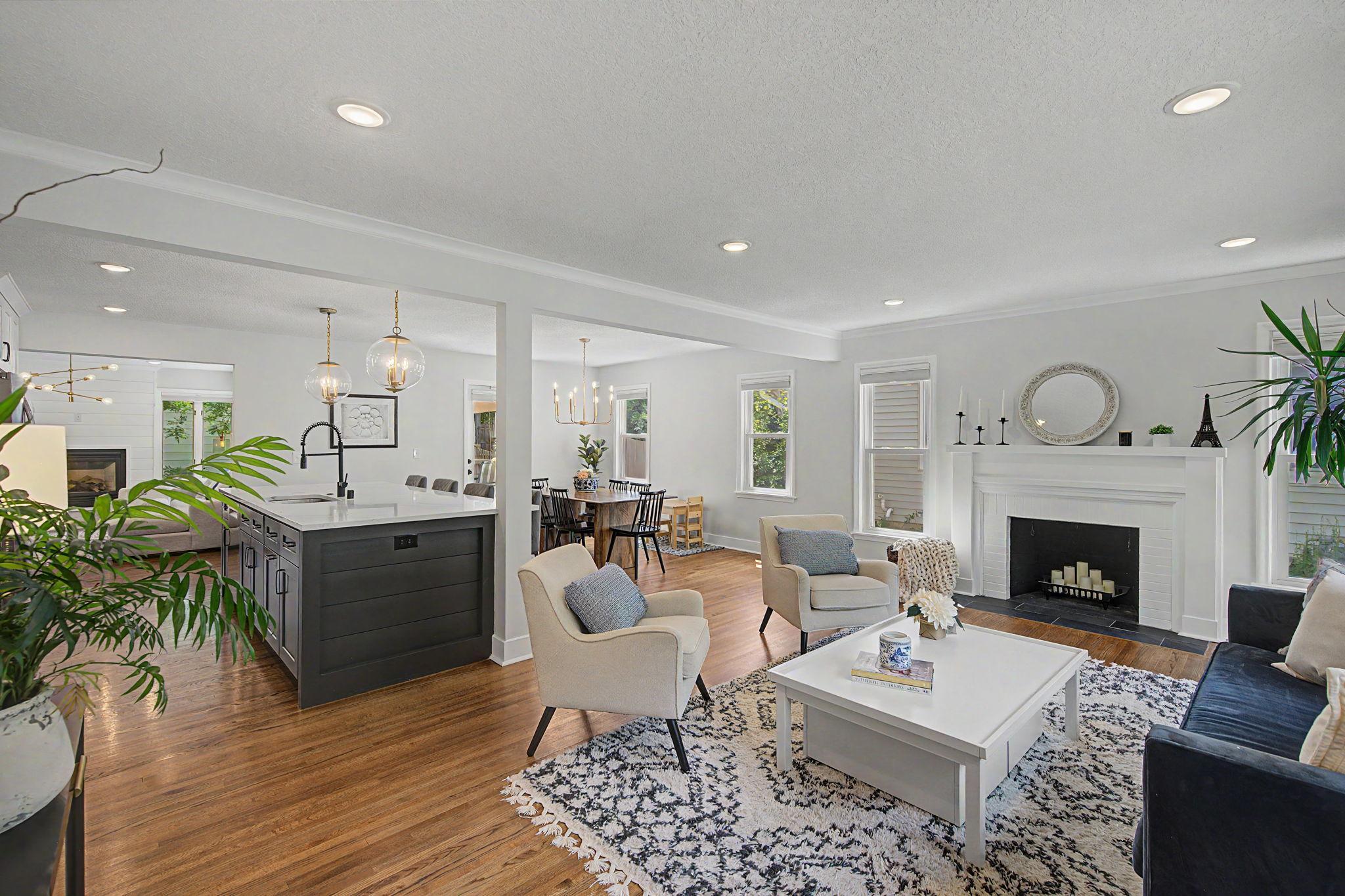 5925 Dupont Avenue S