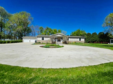 Photo of 324 W 7th Street, Litchfield, MN 55355 (MLS # 7146904)