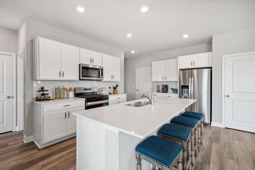 Photo of 931 Greenlawn Avenue W, Delano, MN 55328 (MLS # 7124969)