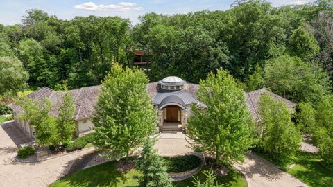 1989 Dwight Lane Minnetonka MN 55305