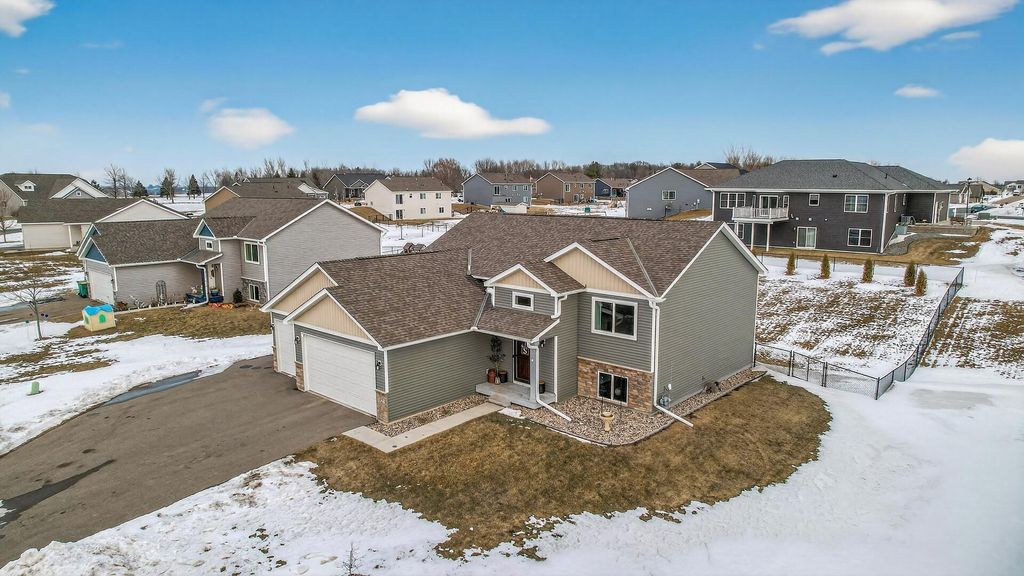Photo of 922 Mulberry Avenue NE, Montgomery, MN 56069 (MLS # 7015911)