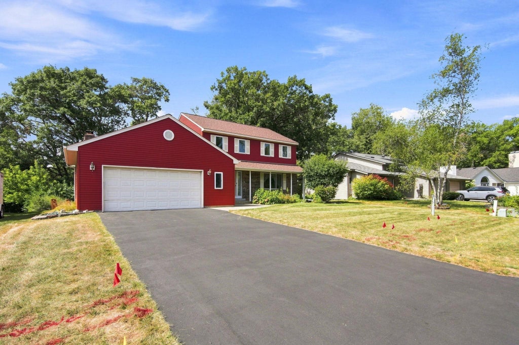 Photo of 3017 Standridge Place, Maplewood, MN 55109 (MLS # 7135300)