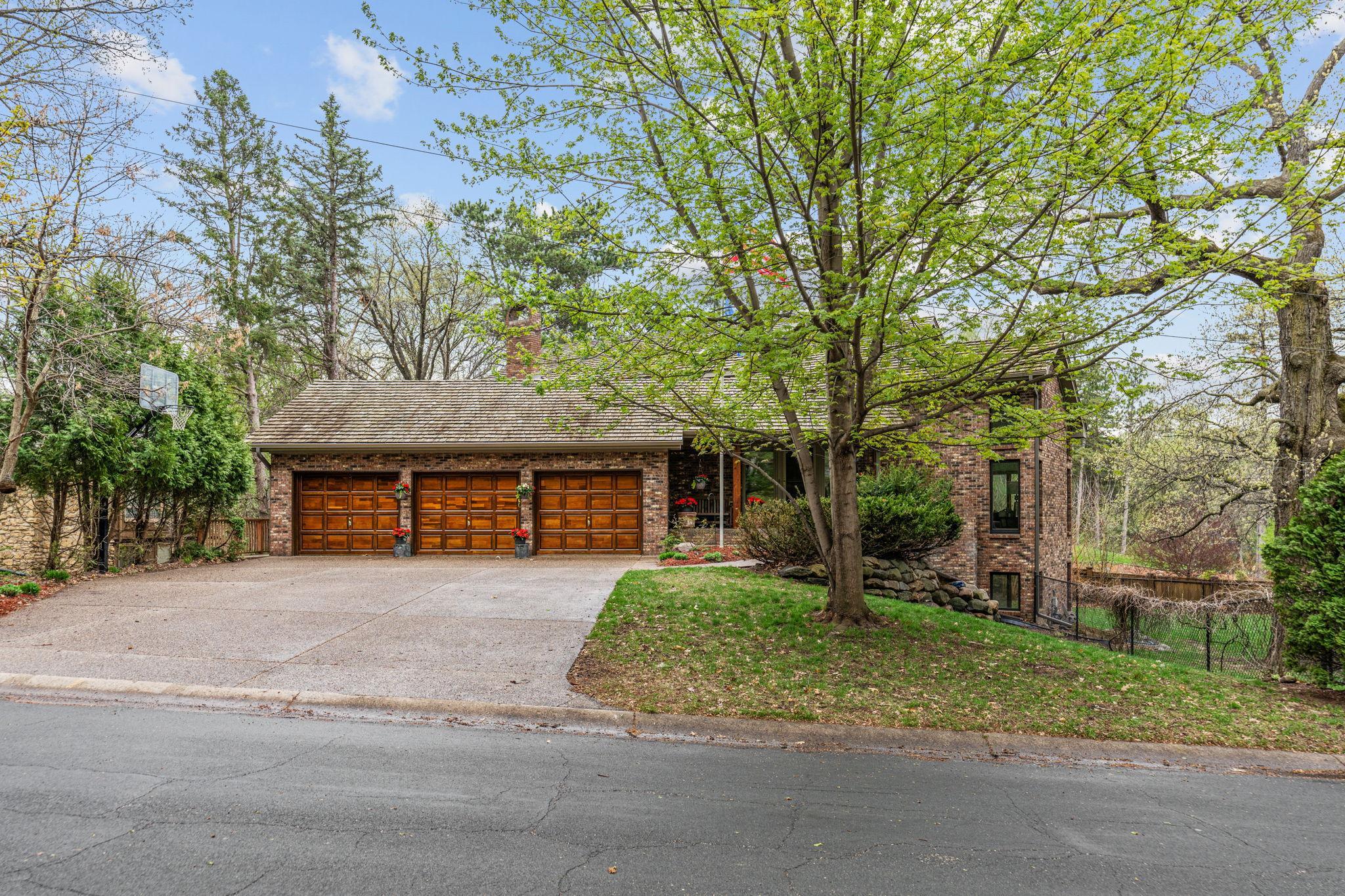 5811 Shannon Drive