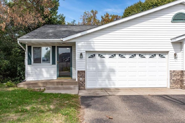 381 RED CEDAR ST APT 1, MENOMONIE, WI 54751 - Image 0120b6fc982e1af2bef2d46d2310ce14/3065290681