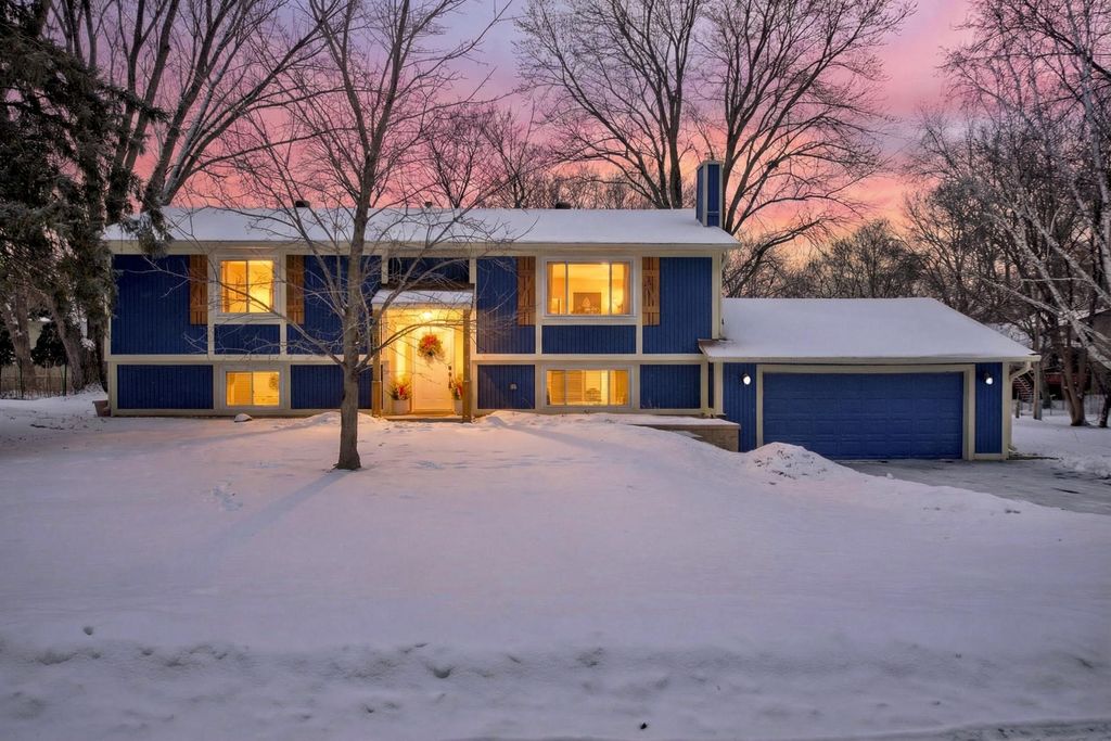 Photo of 6543 N Bluebird Drive N, Maple Grove, MN 55369 (MLS # 7009059)