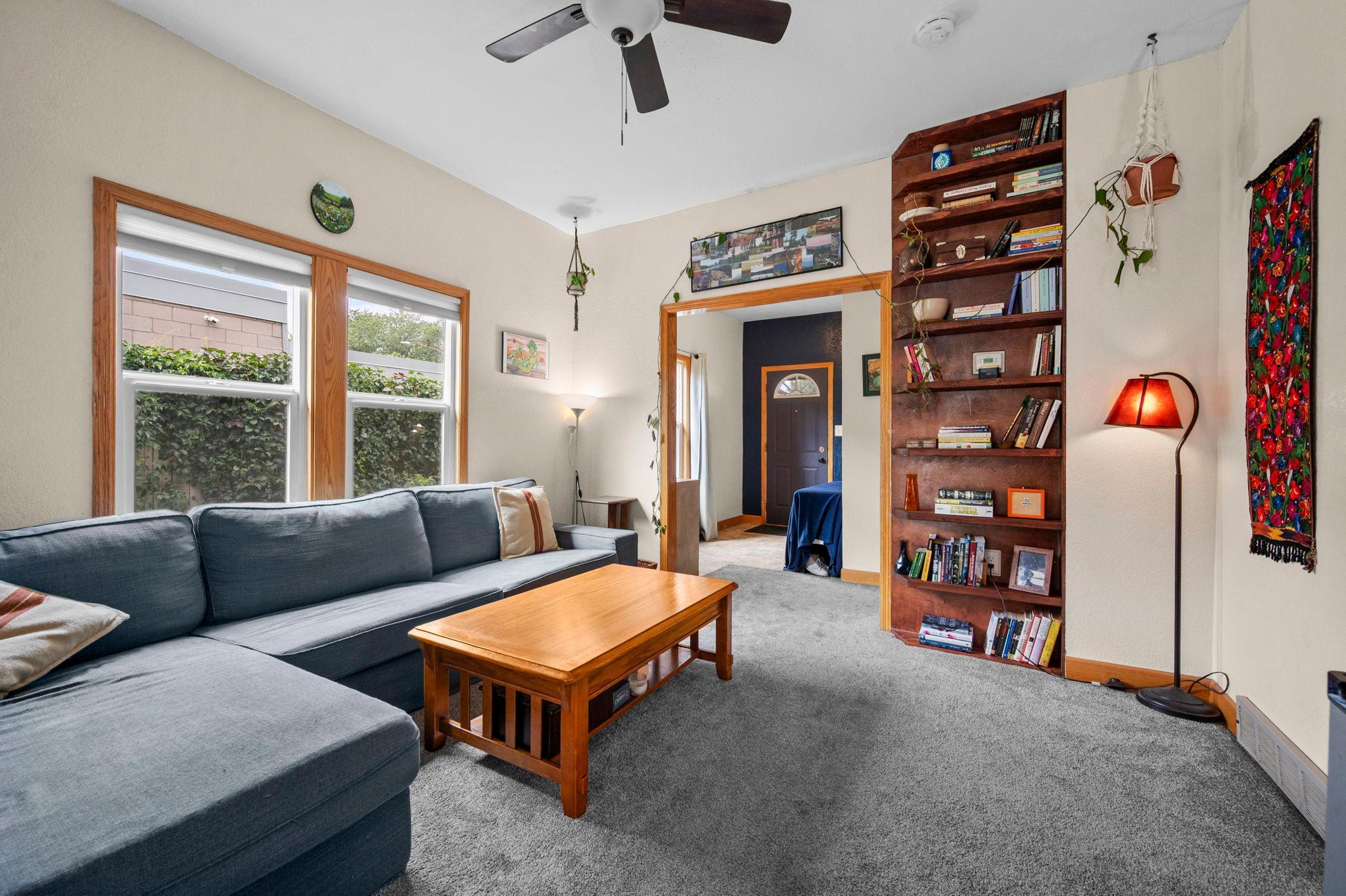 1404 12th Avenue NE