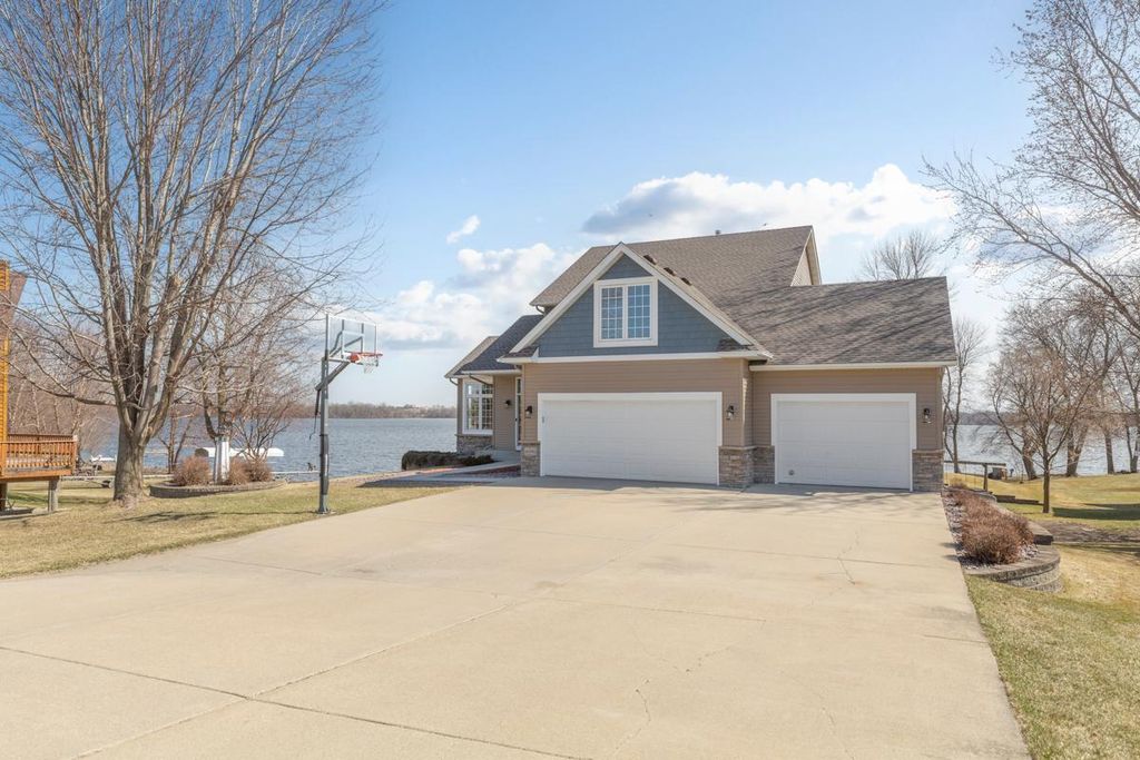 Photo of 4090 Wells Lake Court, Faribault, MN 55021 (MLS # 7049924)