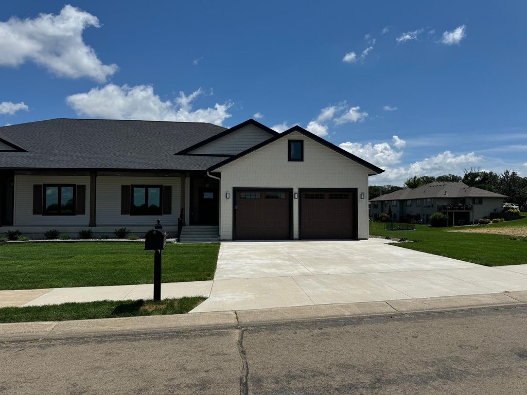 Photo of 2330 9th Street W, Albert Lea, MN 56007 (MLS # 6751779)