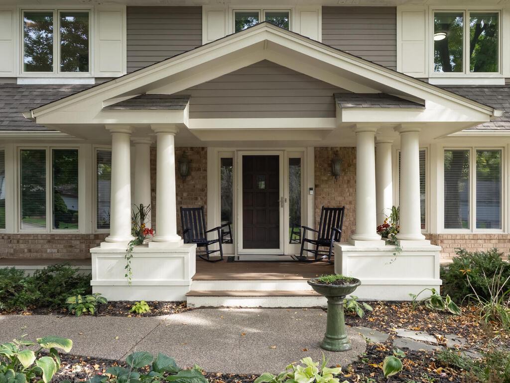 2711 Bent Tree Circle