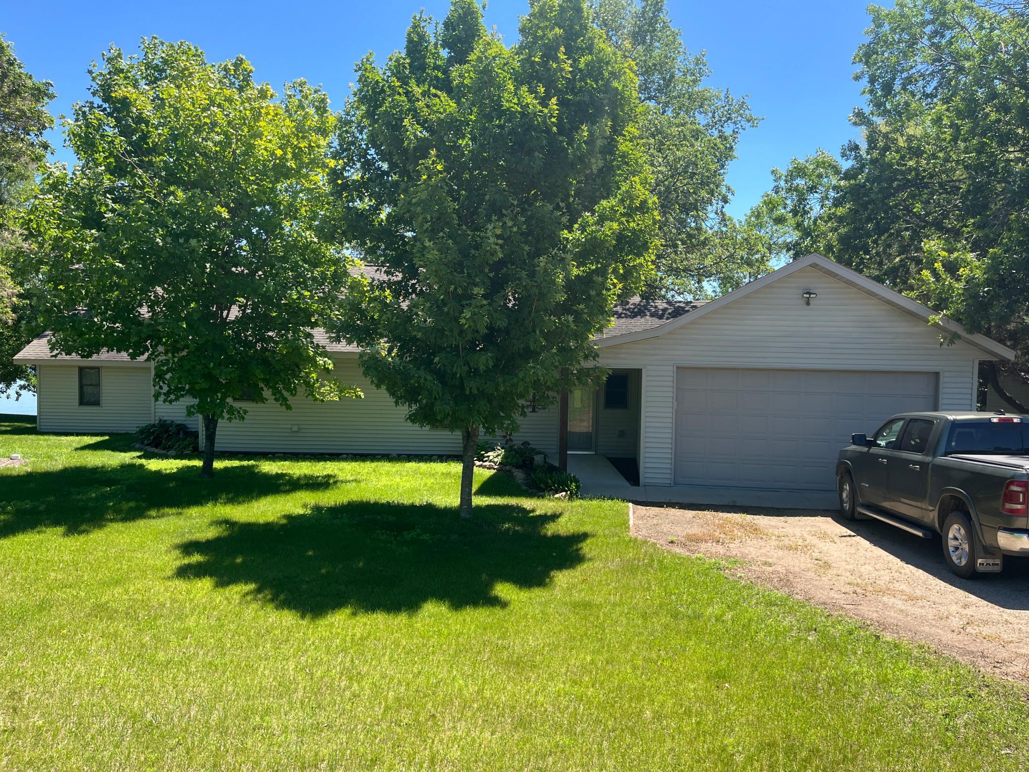 38538 Walker Lake Drive