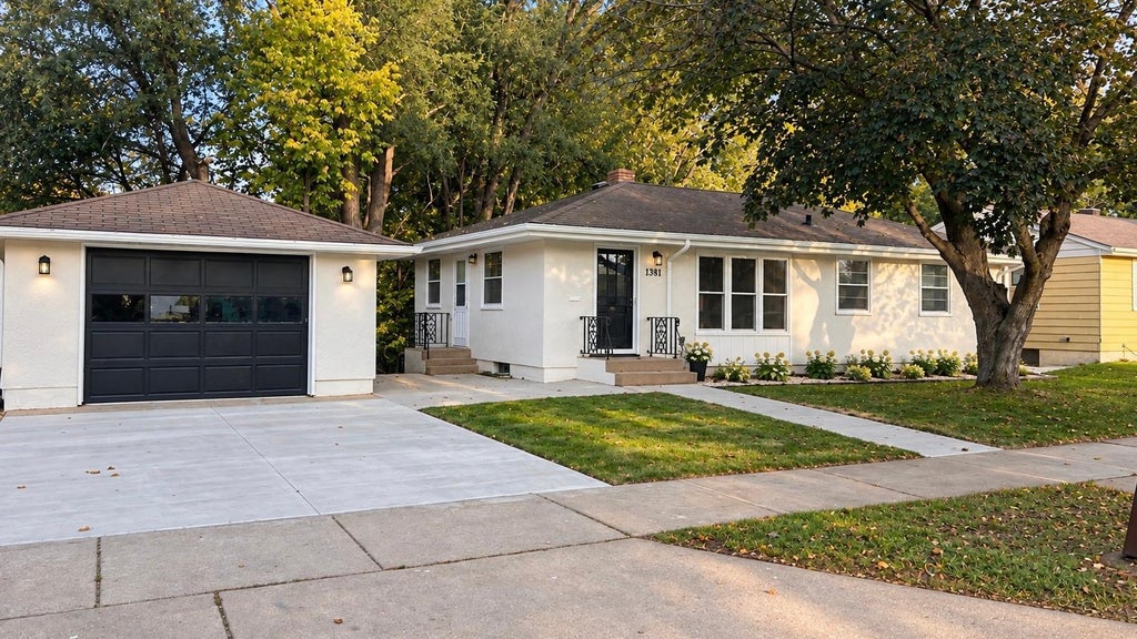 Photo of 1381 Mechanic Avenue, Saint Paul, MN 55106 (MLS # 7159502)
