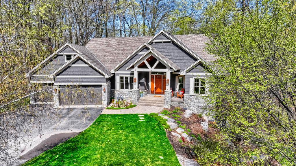 2656 N Saunders Lake Drive