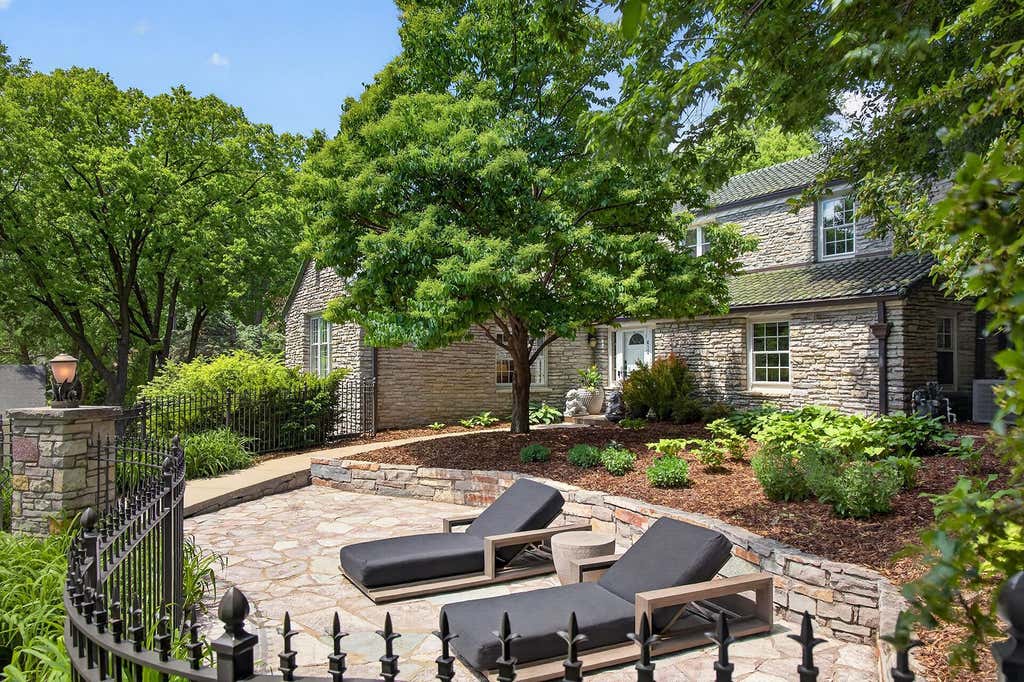 Photo of 412 W Minnehaha Parkway, Minneapolis, MN 55419 (MLS # 7056266)