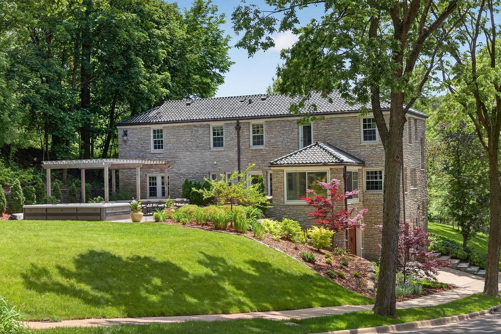 Photo of 412 W Minnehaha Parkway, Minneapolis, MN 55419 (MLS # 7056266)