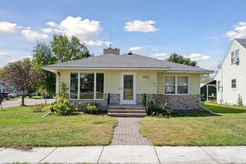 Photo of 612 S 11th Street, Olivia, MN 56277 (MLS # 6794061)