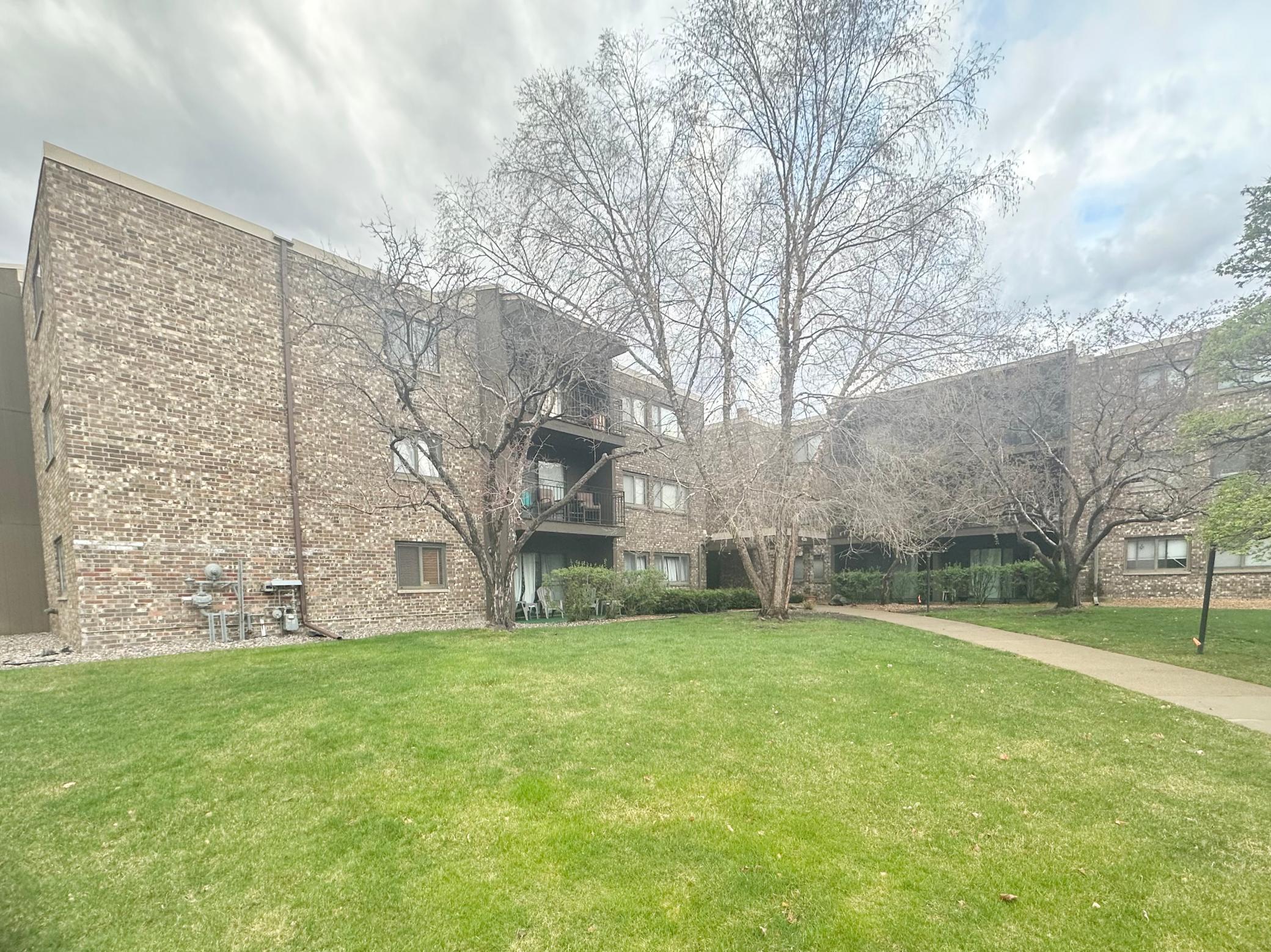 4120 Parklawn Avenue 134