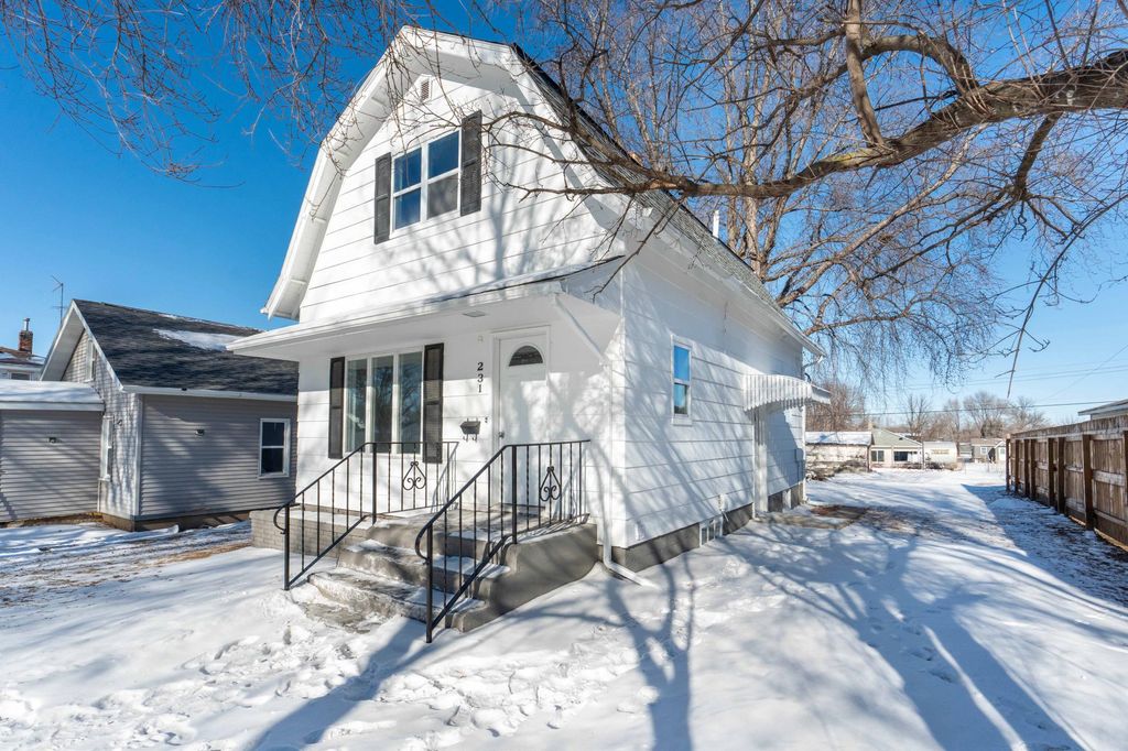 Photo of 231 E Snelling Avenue, Appleton, MN 56208 (MLS # 7020721)