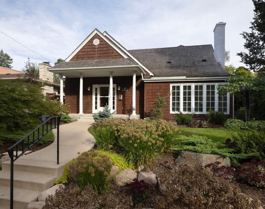 Photo of 2207 Penn Avenue S, Minneapolis, MN 55405 (MLS # 7110677)