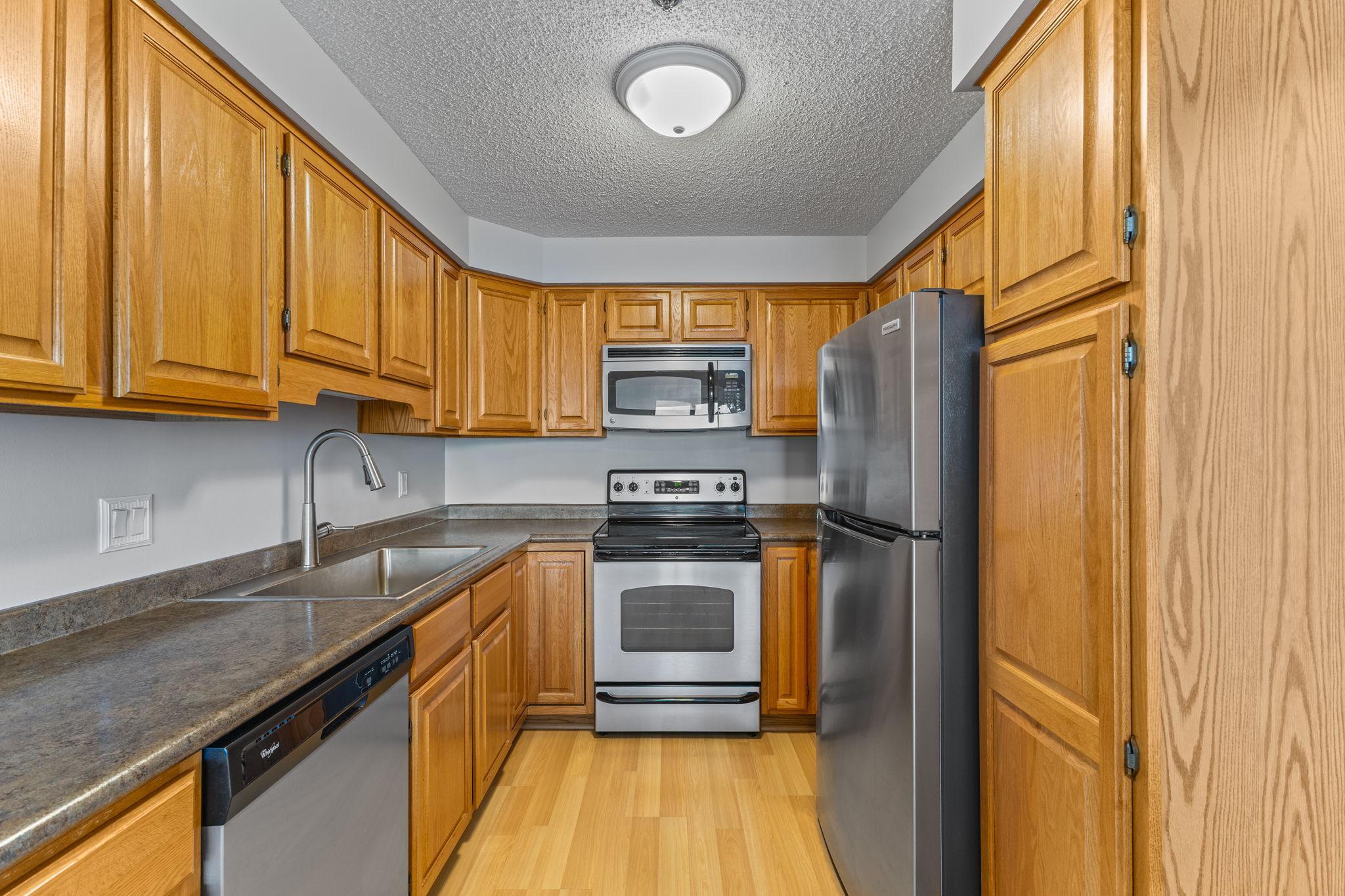 168 6th Street E 2905