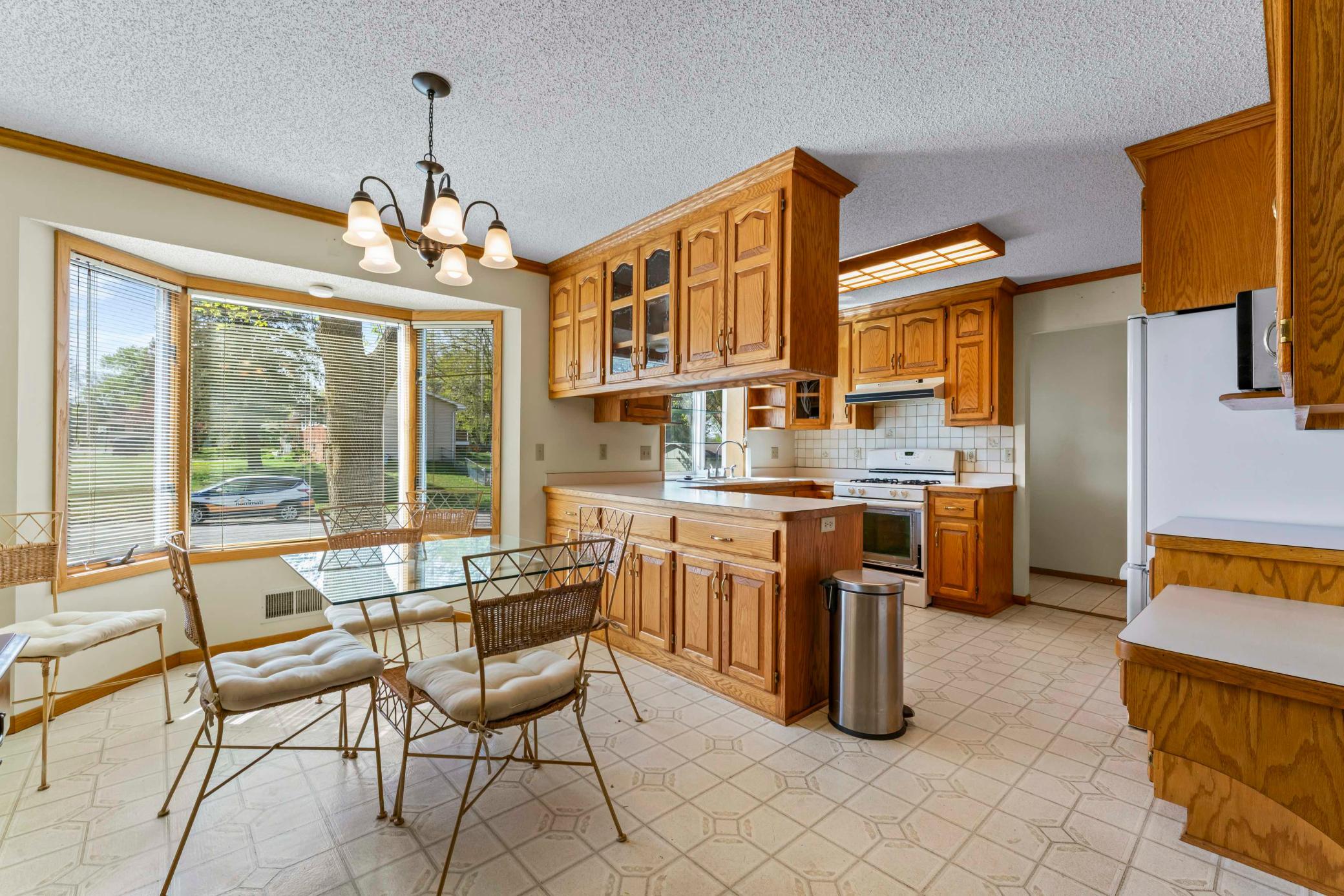 7229 Upper 139th Street W