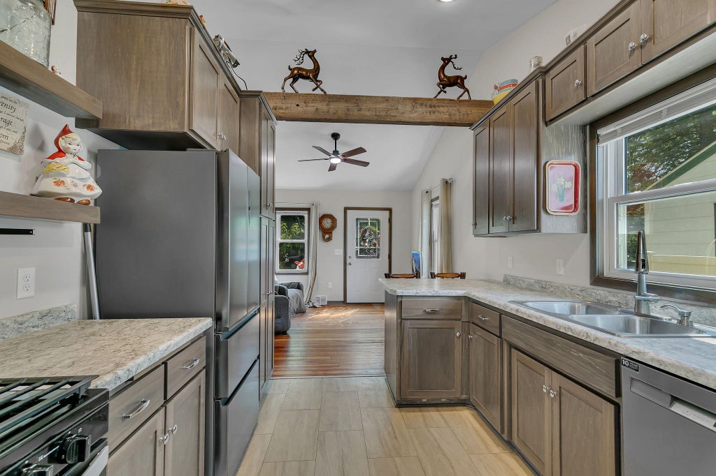 Photo of 321 32nd Avenue N, Saint Cloud, MN 56303 (MLS # 7122305)