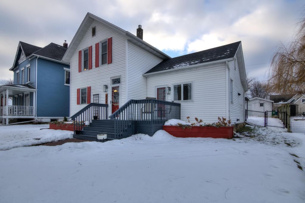 Photo of 224 2nd Street E, Wabasha, MN 55981 (MLS # 7009560)