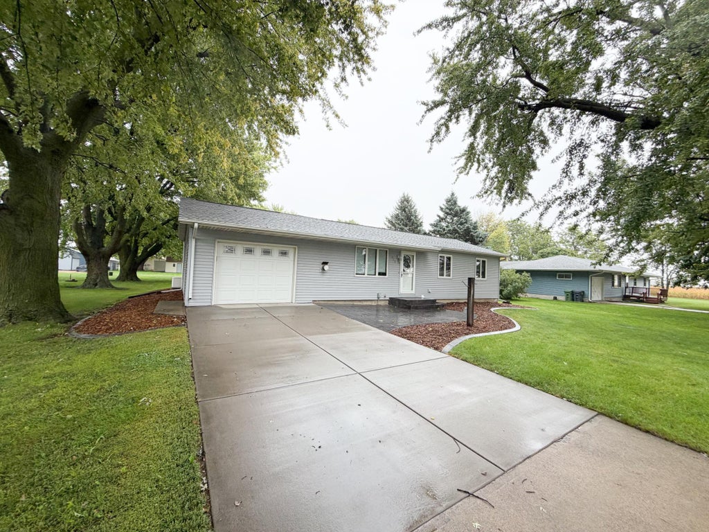 Photo of 612 11th Street, Brewster, MN 56119 (MLS # 7147008)