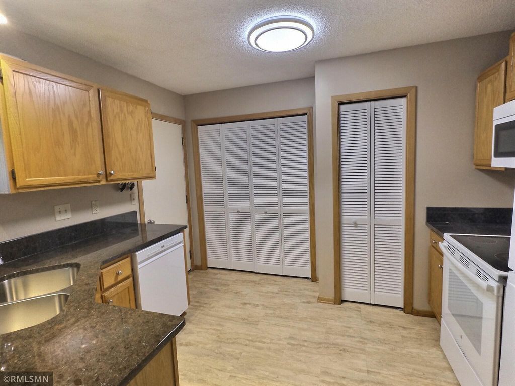 Photo of 4075 Wilshire Circle, Shoreview, MN 55126 (MLS # 7008865)