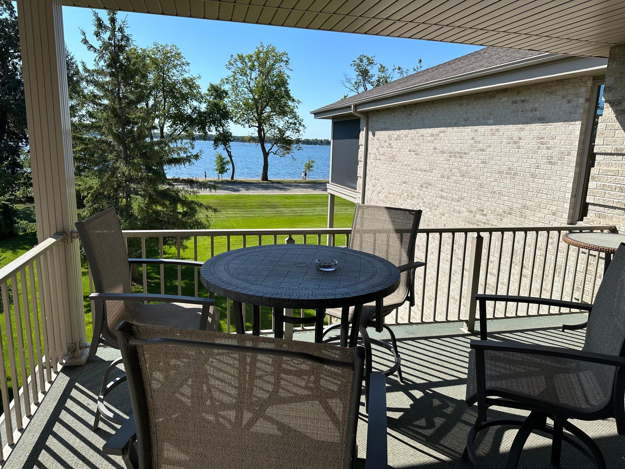 410 W Lake Drive #204 & Garage #202