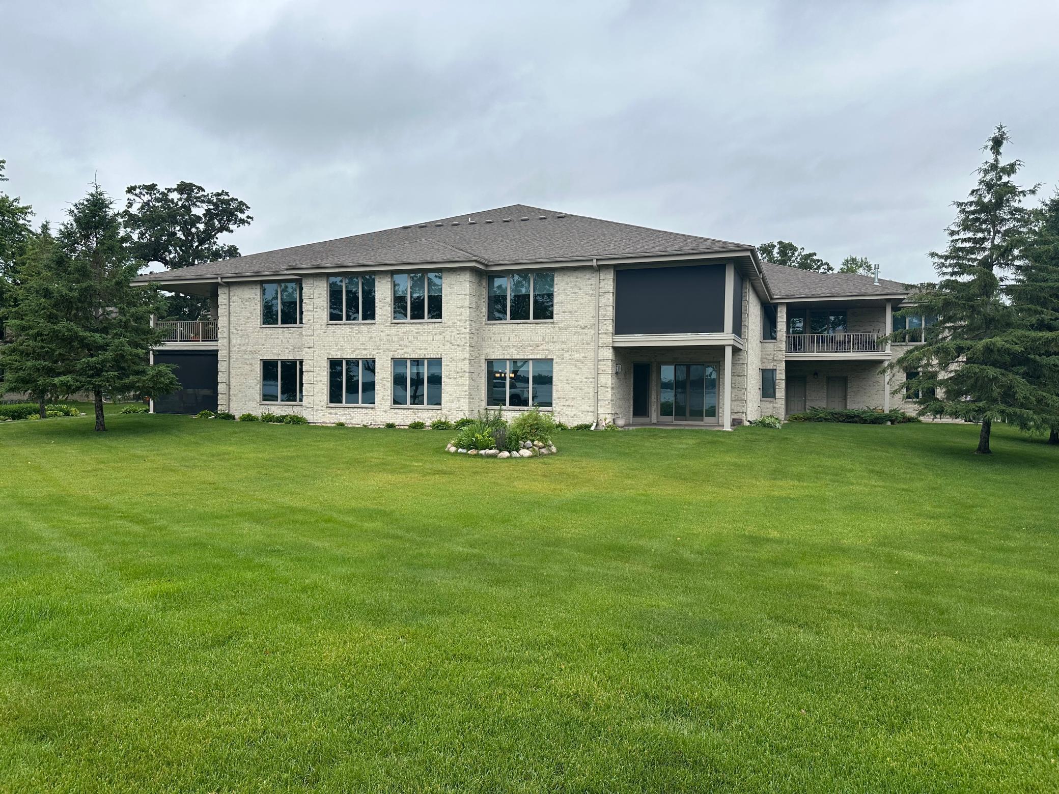 410 W Lake Drive #204 & Garage #202