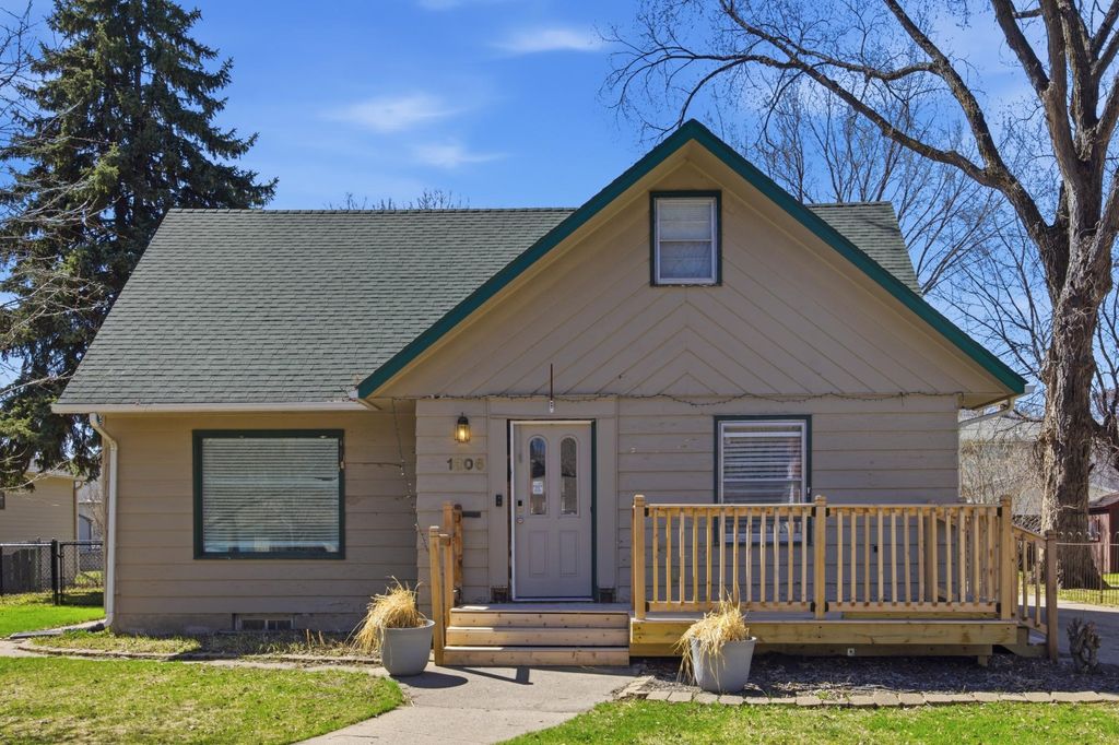 Photo of 1306 5th Street N, Fargo, ND 58102 (MLS # 7057936)