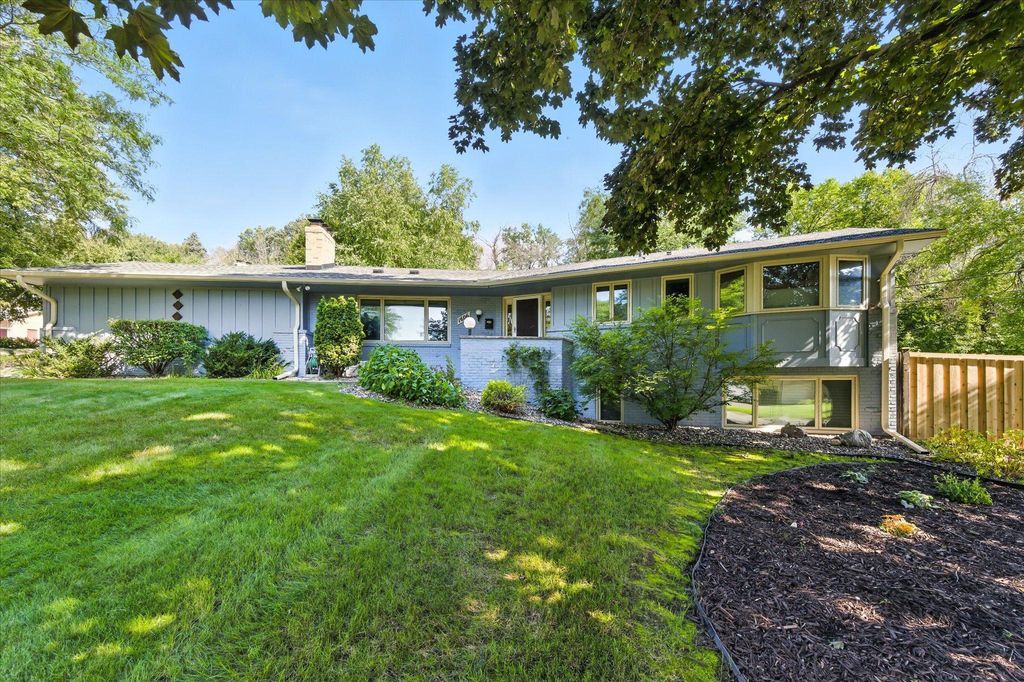 Photo of 1606 Utah Drive S, Saint Louis Park, MN 55426 (MLS # 6762675)