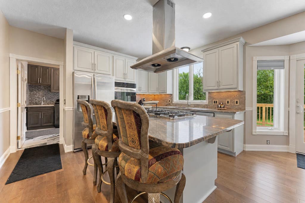 Photo of 6453 Oxford Road N, Shakopee, MN 55379 (MLS # 7115815)