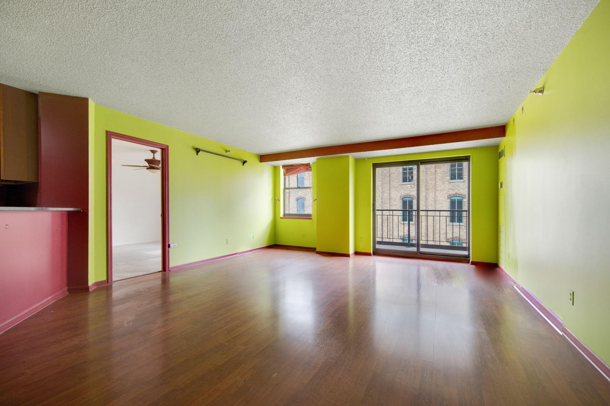 401 S 1st Street 401