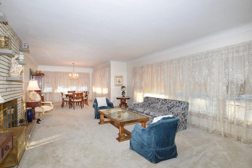 Photo of 1864 Albert Street N, Falcon Heights, MN 55113 (MLS # 7020914)