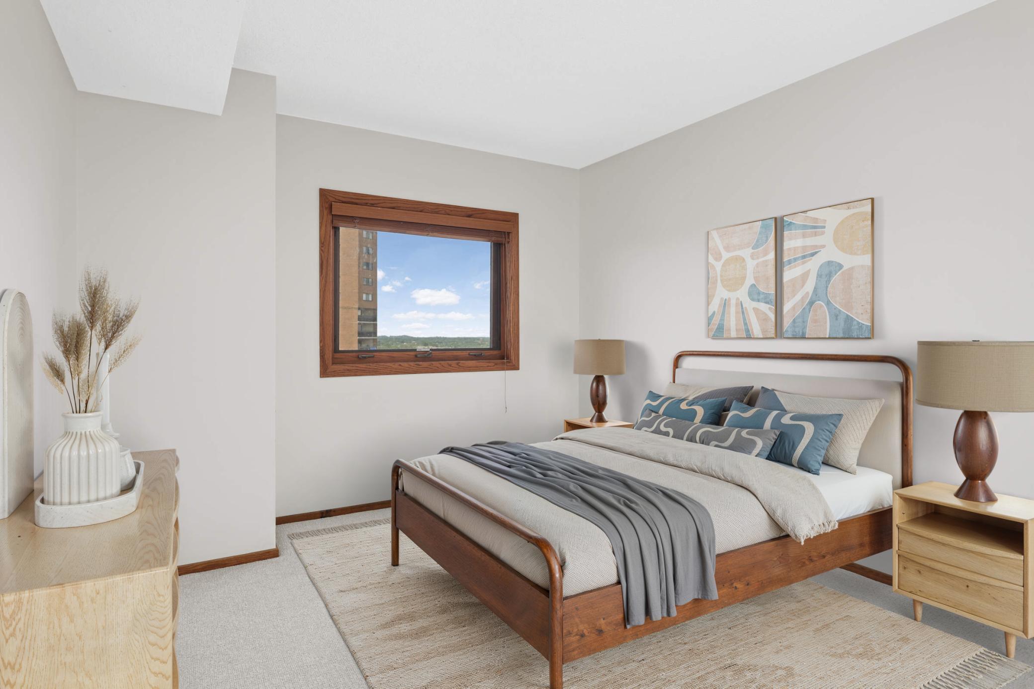 66 9th Street E 2714