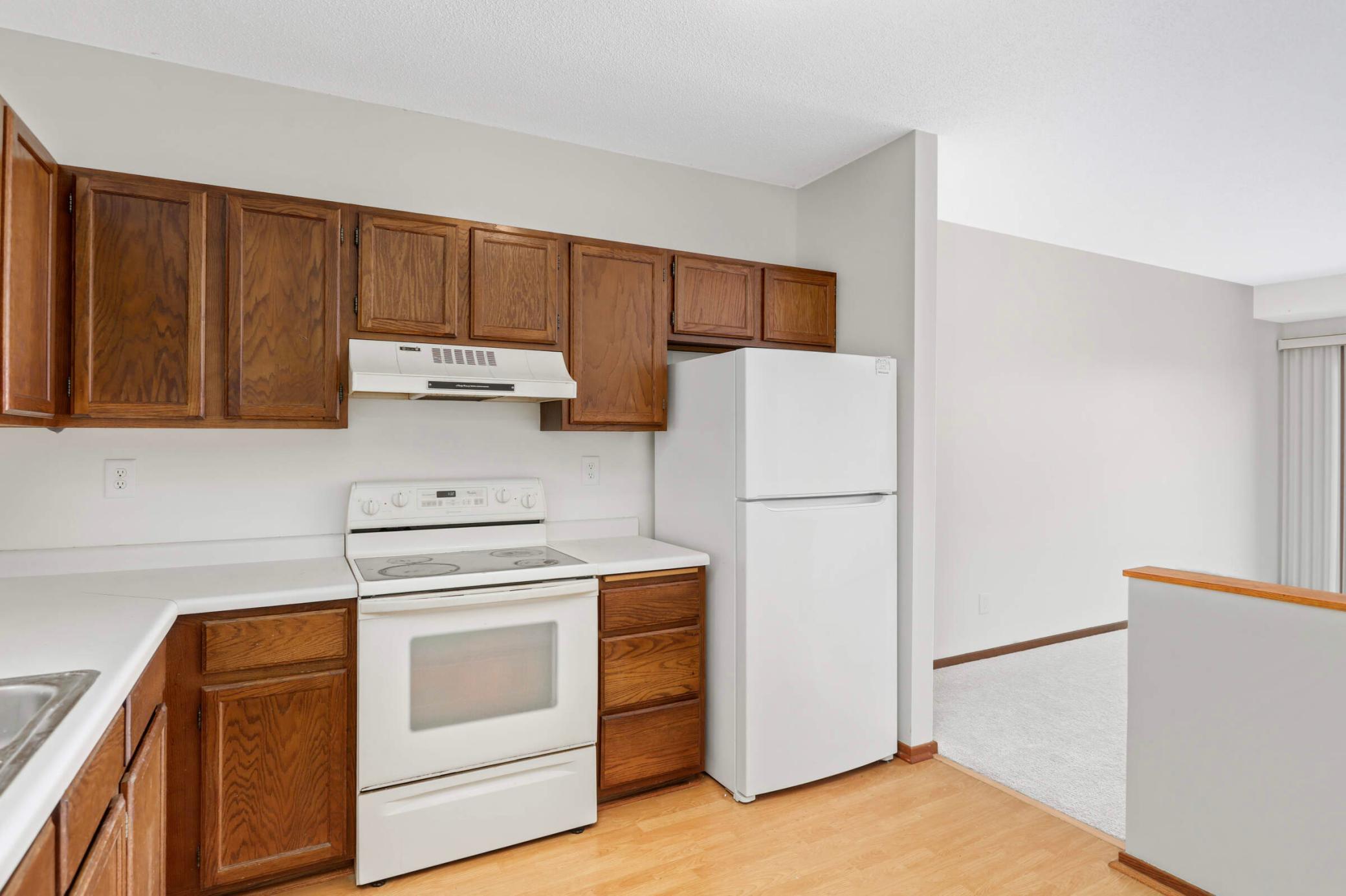 66 9th Street E 2714