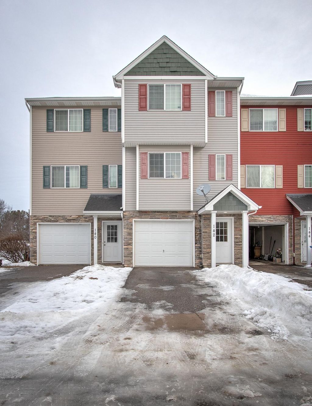 Photo of 142 19th Avenue SE, Cambridge, MN 55008 (MLS # 7000740)