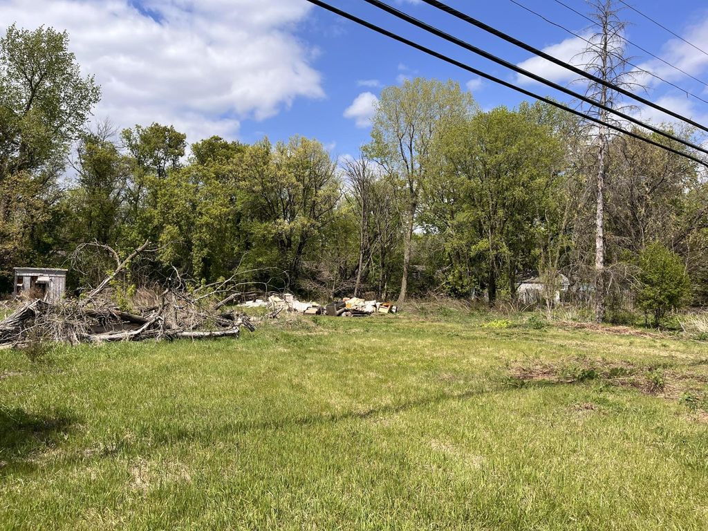Photo of 9224 / 9240 31st Street N, Lake Elmo, MN 55042 (MLS # 7072082)