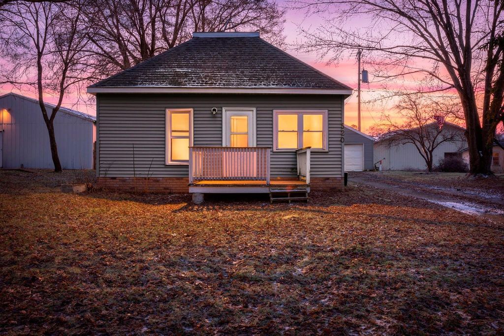 Photo of 520 Ellsworth Avenue, South Haven, MN 55382 (MLS # 7046850)