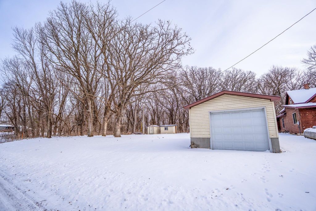Photo of 16489 68th Street NW, New London, MN 56273 (MLS # 6824367)