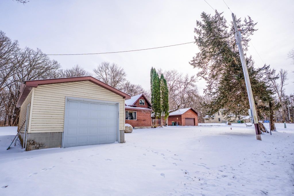 Photo of 16489 68th Street NW, New London, MN 56273 (MLS # 6824367)