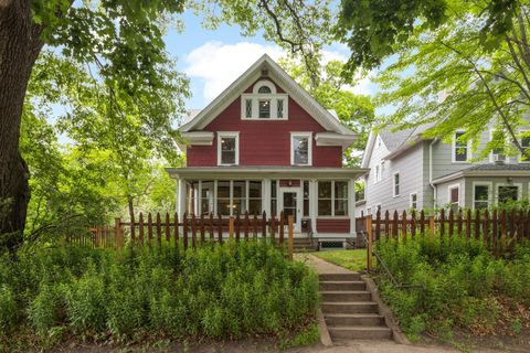 1757 Minnehaha Avenue W Saint Paul MN 55104
