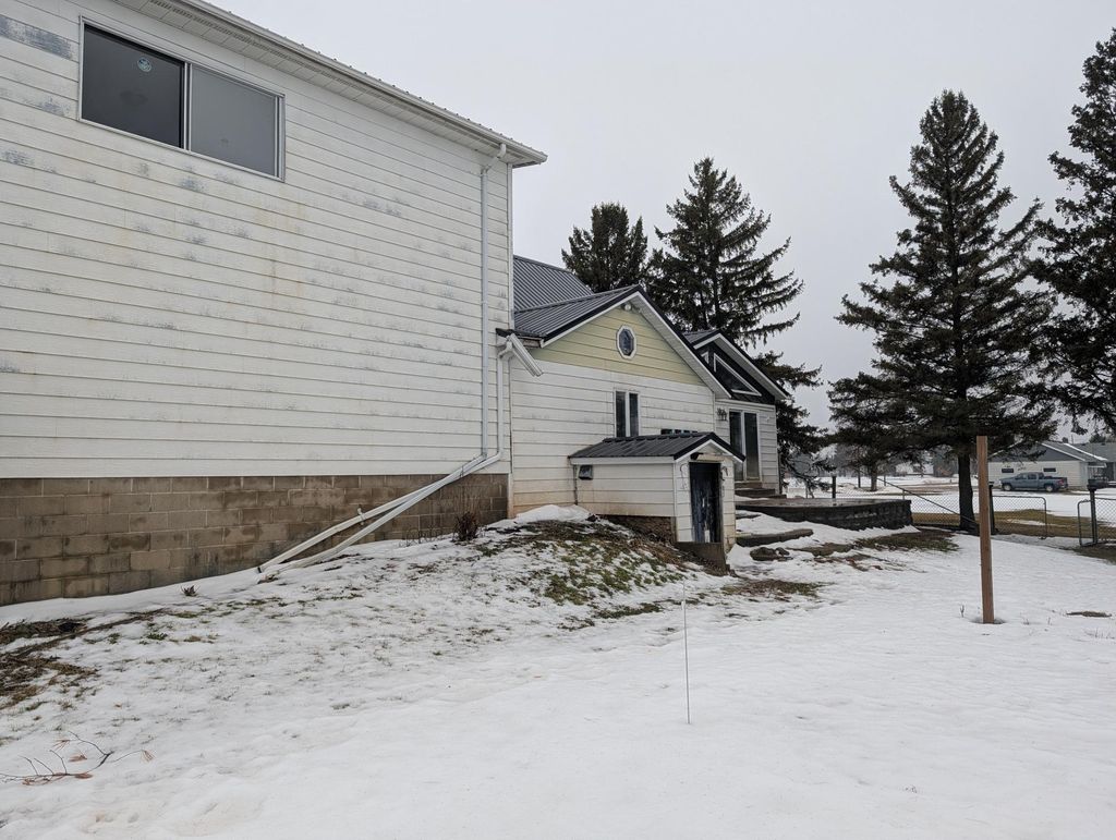 Photo of 740 E Broadway, Plainview, MN 55964 (MLS # 7002527)