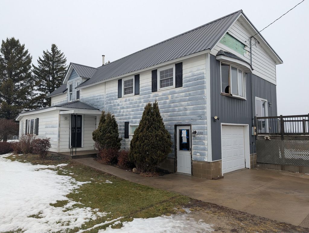 Photo of 740 E Broadway, Plainview, MN 55964 (MLS # 7002527)