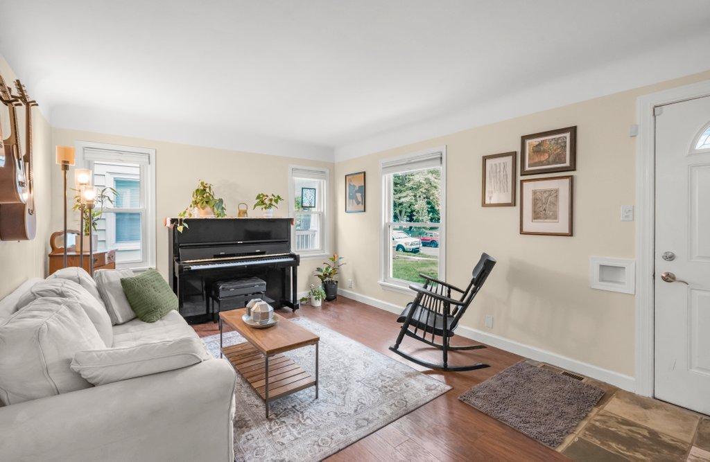 Photo of 3029 Idaho Avenue S, Saint Louis Park, MN 55426 (MLS # 7160528)